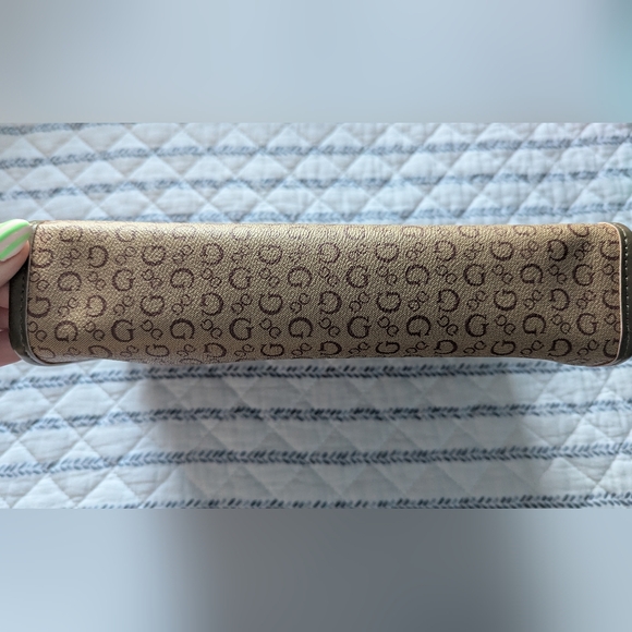 🤎🤍 GUESS Bag - Picture 5 of 6